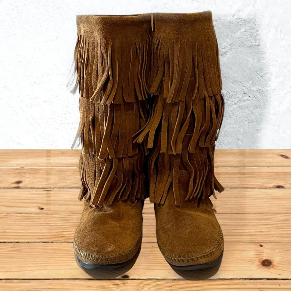 MINNETONKA 3 Layer Fringe Boot - Picture 1 of 6